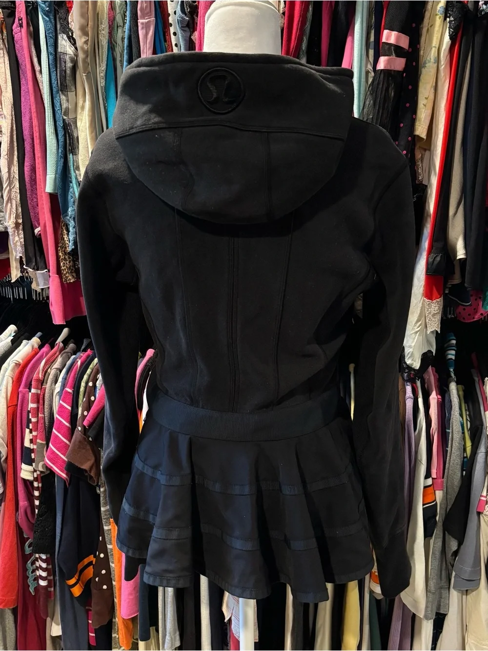 Lululemon limited edition Scuba Hoodie Ruffled Up Peplum Hiver Size 6 Rare 2013
